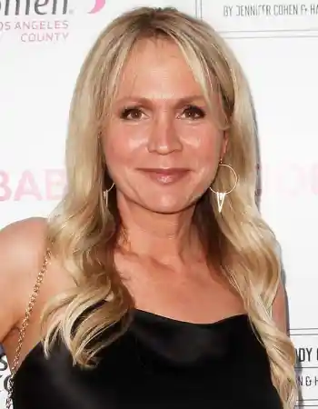 Barbara Alyn Woods