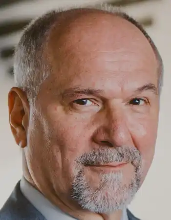 John Kapelos