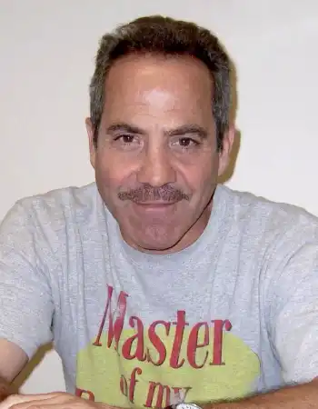 Larry Thomas