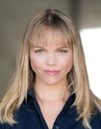 Lauren Bowles