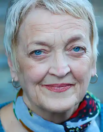 Nancy Linehan Charles