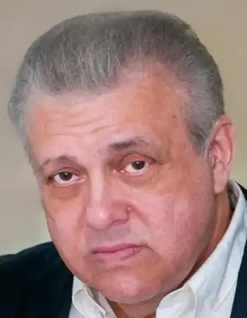 Vic Polizos